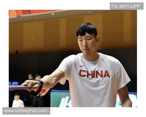 足球明星周琦的精彩瞬间与成长历程照片集锦 足球明星周琦的精彩瞬间与成长历程照片集锦