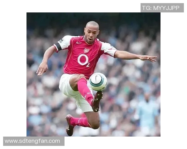 足球明星身高不高却依然闪耀绿茵场的传奇故事 足球明星身高不高却依然闪耀绿茵场的传奇故事