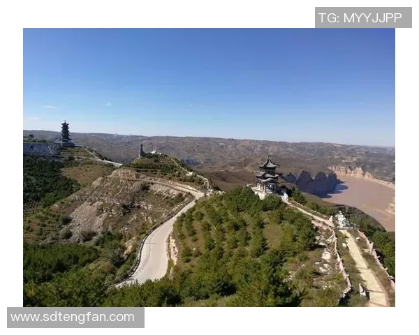 足球明星签名册揭秘：追寻绿茵场上的传奇足迹与荣耀瞬间