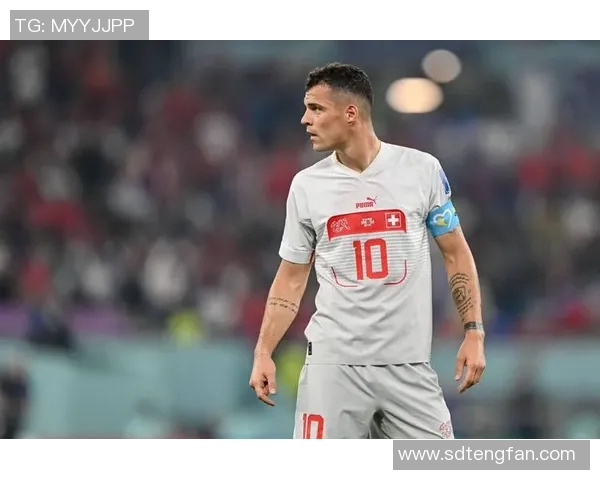 身高190厘米的足球明星如何在赛场上展现卓越的技术与领导力 身高190厘米的足球明星如何在赛场上展现卓越的技术与领导力